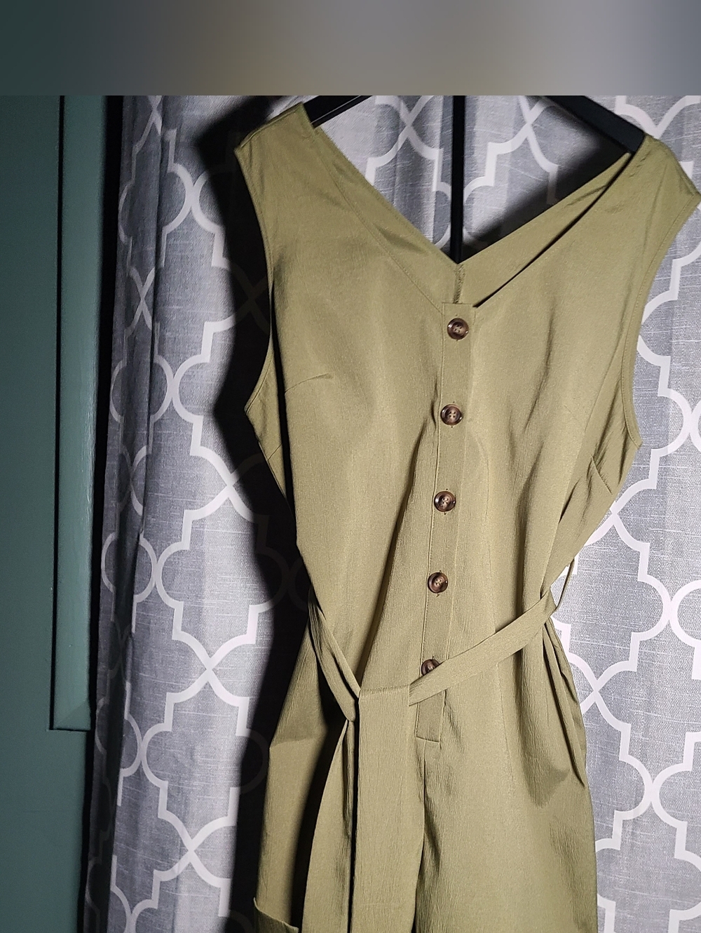 SHEIN Olive Green Button-Front Sleeveless Jumpsuit with Waist Tie